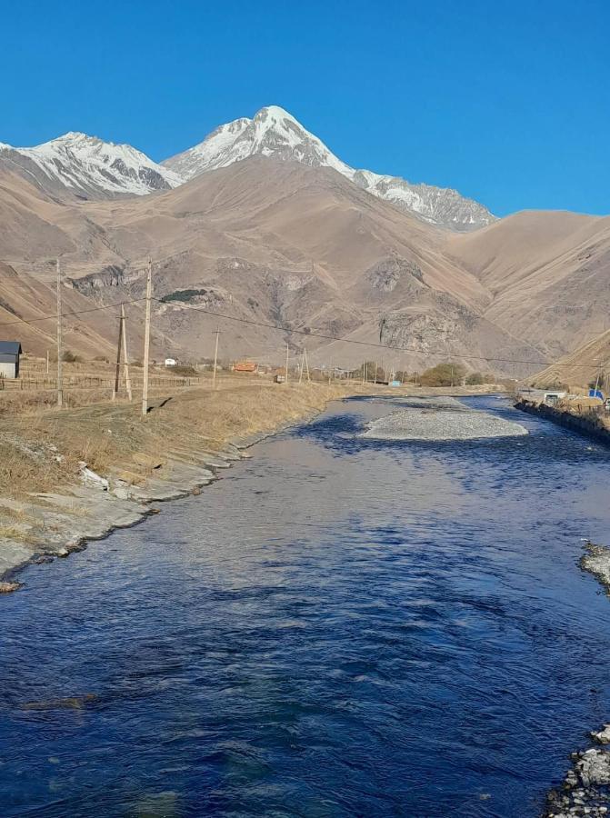 Gasthaus Warm House Kazbegi Exterior foto